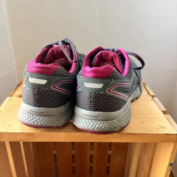 Saucony Size 10W Grey Pink Cohesion 11 S10433-3 Athletic Running Shoes Sneakers - Picture 4 of 9